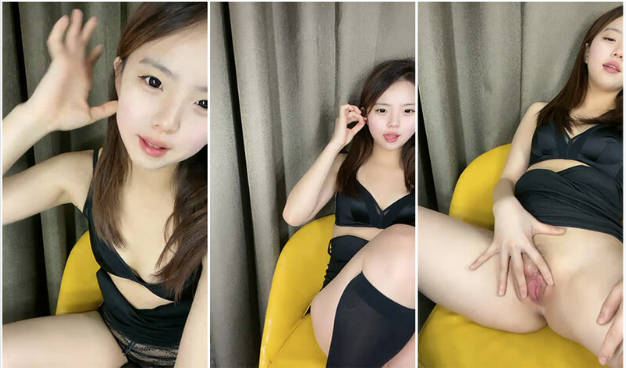 包子臉可愛圓潤萌妹,微胖身材,M腿張開撫摸嫩鮑,幾乎沒怎麽長毛很是粉嫩}