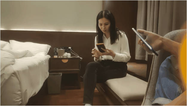 中国人不骗中国人专搞阿姨深夜约良家少妇姐姐穿着开档丝袜搞