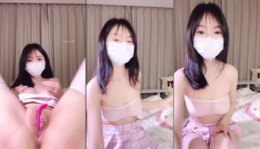 【萱萱酱】超可爱JK萌妹子！36D大奶子 无毛嫩穴蝴蝶逼 全身雪白}
